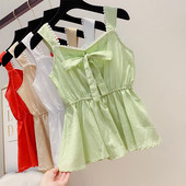 Modern női felső, gombokkal és elemes megkötővel