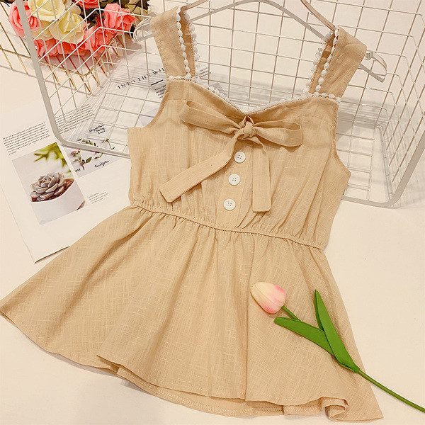 Modern női felső, gombokkal és elemes megkötővel