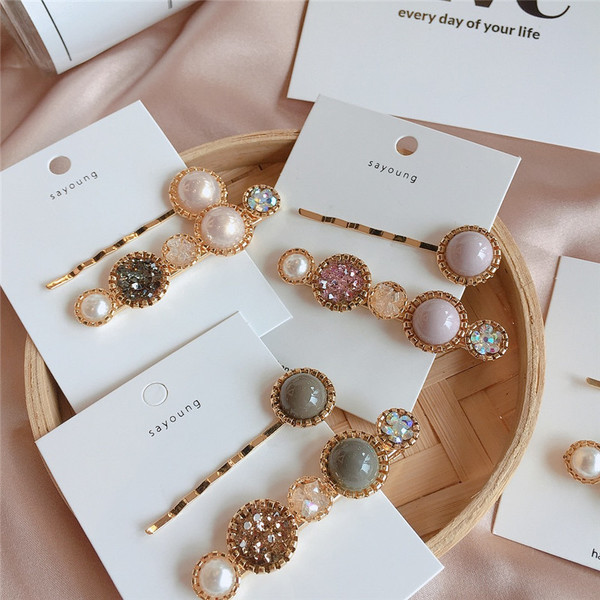 Agrafe de păr pentru femei - un set de două piese în patru culori