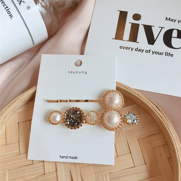 Agrafe de păr pentru femei - un set de două piese în patru culori