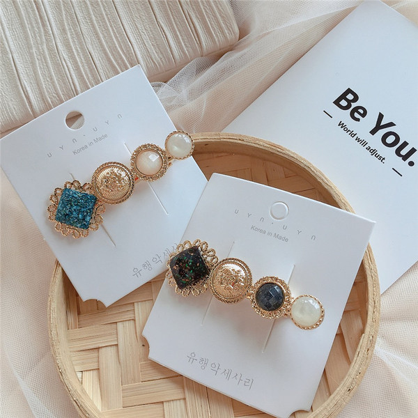 Agrafe de par de dama in doua culori cu perle