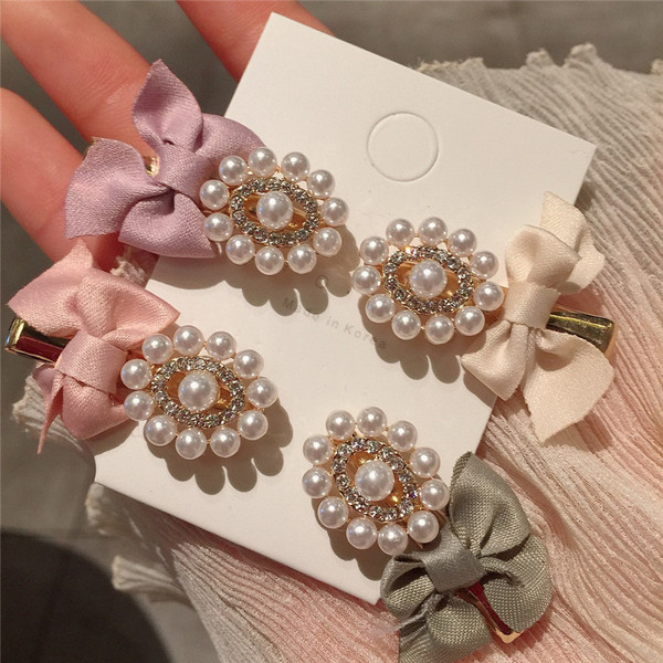 Agrafe de păr pentru femei în patru culori cu perle și panglică