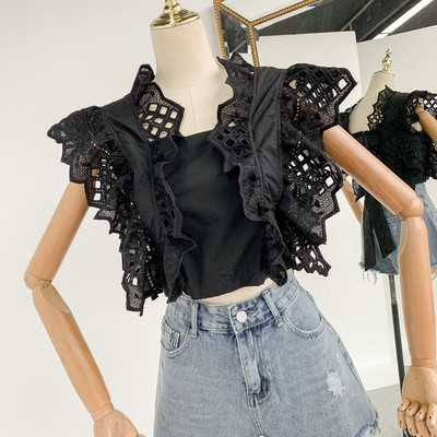 Modern női felső csipkével, fehér és fekete színben