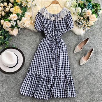 Modern női kockás ruha csipkével, két színben