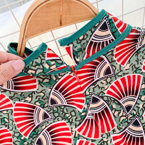 Rochie de dama moderna model asimetric cu maneci scurte