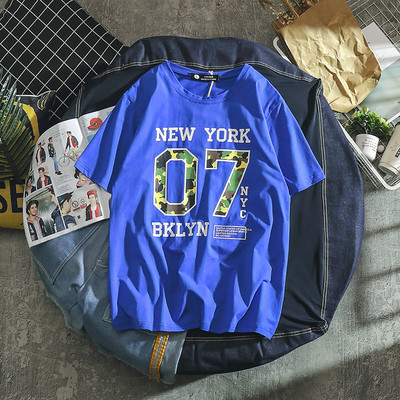 Alkalmi férfi póló fekete, kék és sárga mintával