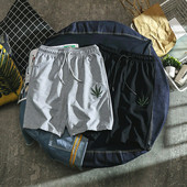 Pantaloni scurți pentru bărbați cu broderie în negru și gri