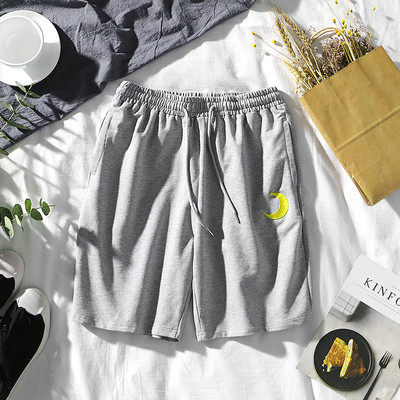 Alkalmi férfi rövidnadrág fekete és szürke hímzéssel