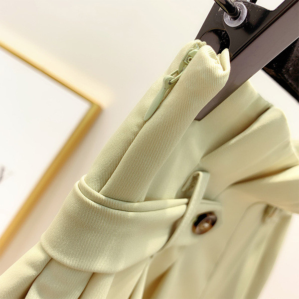 Pantaloni scurti de dama cu talie inalta in trei culori