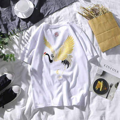 Tricou barbatesc cu imprimeu in negru, galben si alb