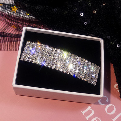 Agrafe de păr pentru femei - patru modele cu pietre