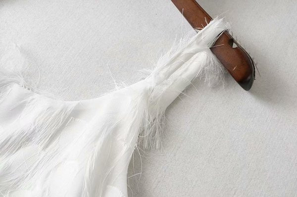 Rochie de dama cu franjuri in alb