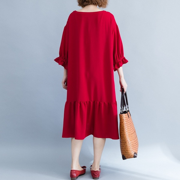 Alkalmi női ruha 3/4 ujjal, piros színben