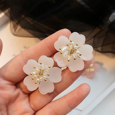 Cercei de dama in forma de floare in trei culori