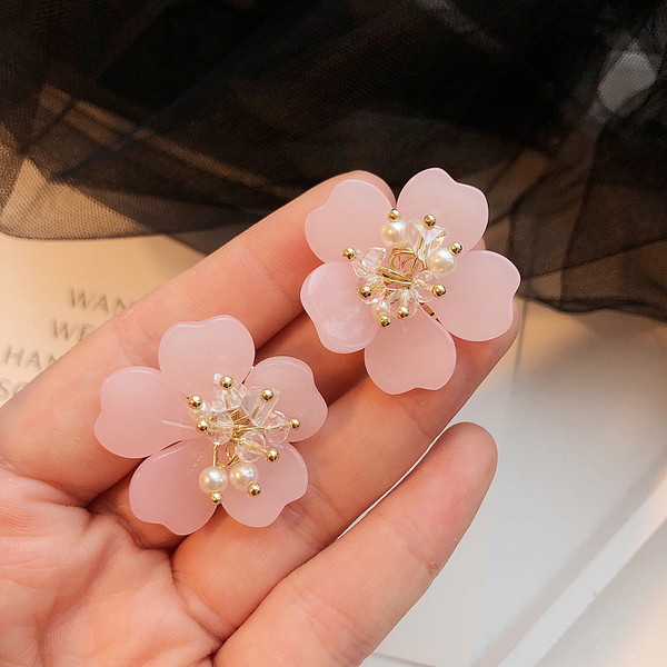 Cercei de dama in forma de floare in trei culori