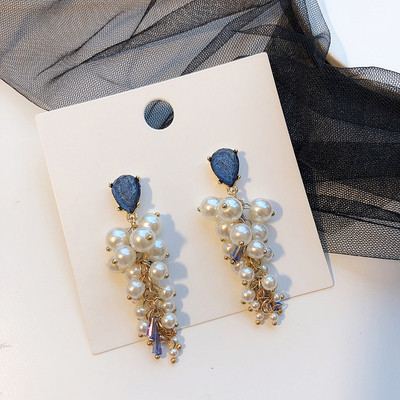 Stílusos női fülbevaló három színben gyöngyökkel