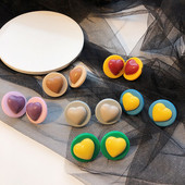 Cercei de dama cu forma rotunda in mai multe culori