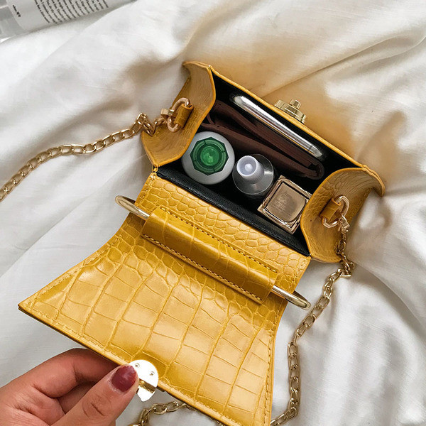 Modern női táska hosszú és rövid fém fogantyúval