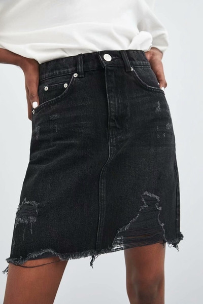 Fusta de dama moderna din denim cu talie inalta si motive rupte