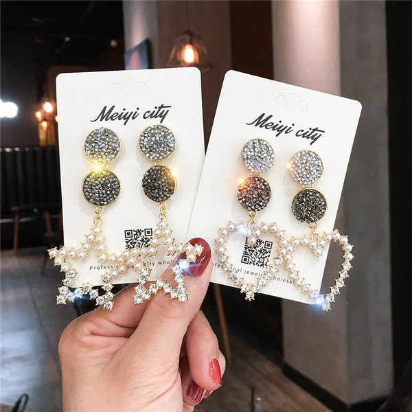 Női hosszú gyöngyös fülbevaló - két modell