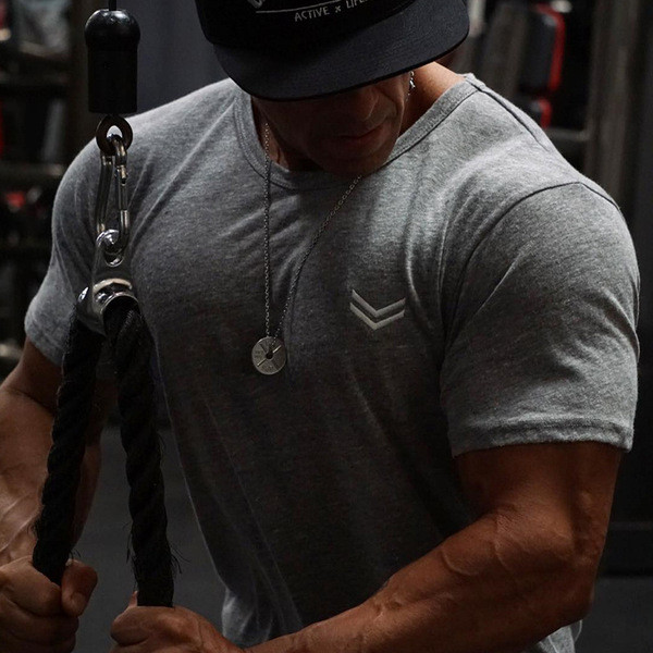 Férfi póló Karcsú modell fehér, szürke és fekete rátéttel