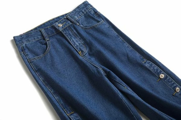 Blugi largi de dama cu nasturi laterali