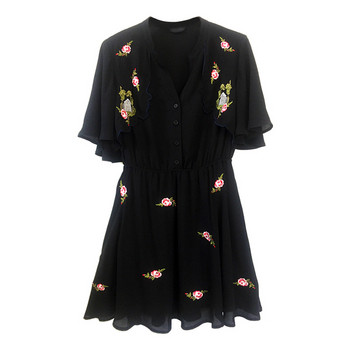 Stílusos női ruha fekete hímzéssel