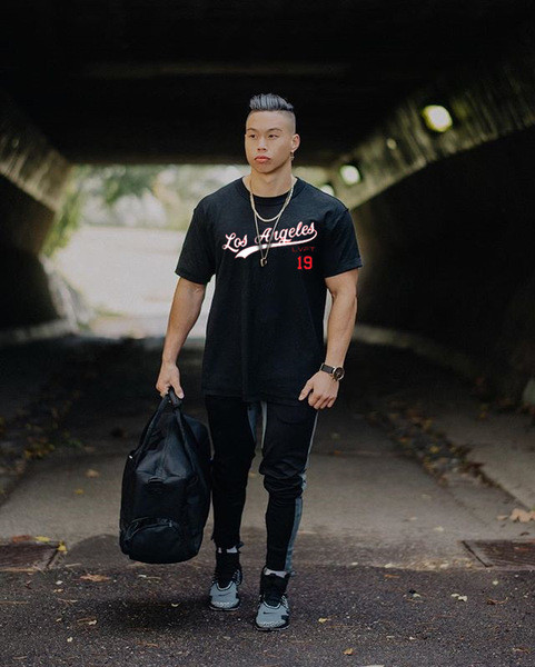 Férfi pamut póló fekete-fehér mintával