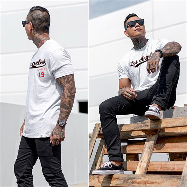 Férfi pamut póló fekete-fehér mintával