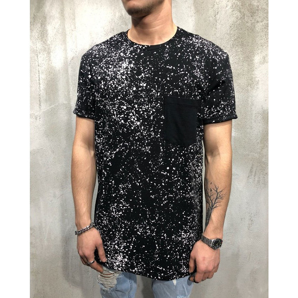 Tricou modern pentru bărbați cu buzunar și mâneci scurte în alb și negru