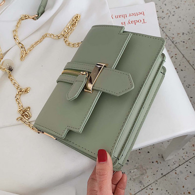 Geanta de dama cu element de fermoar in mai multe culori