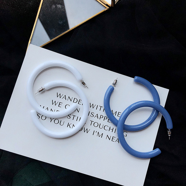 Női alkalmi fülbevaló kék és fehér színben