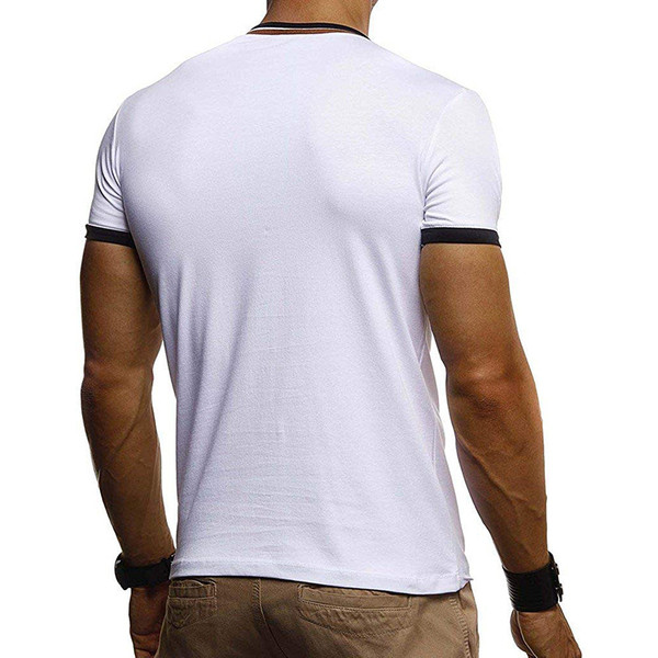 Modern férfi póló kék, fekete és fehér gombokkal