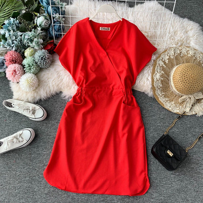 Alkalmi női ruha rövid ujjal, több színben V-nyakkal