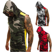 Maieu modern pentru bărbați cu glugă și efect de camuflaj în trei culori