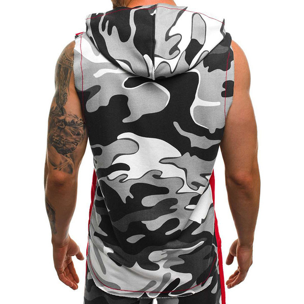 Maieu modern pentru bărbați cu glugă și efect de camuflaj în trei culori