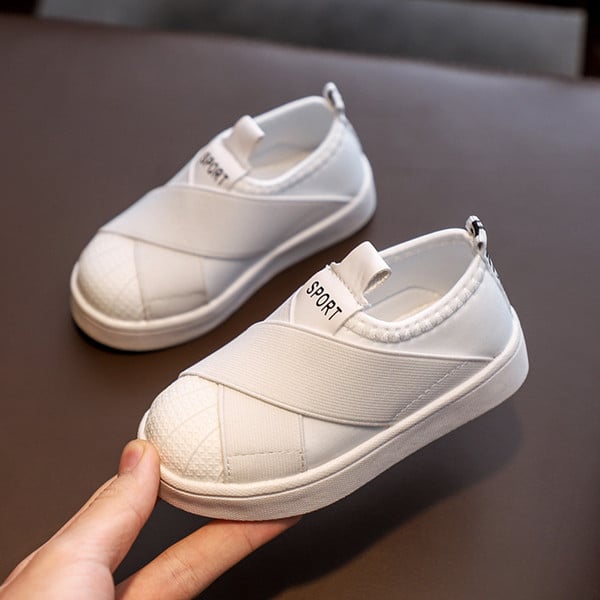 Gyermek tornacipő fehér és fekete színben - fiúknak