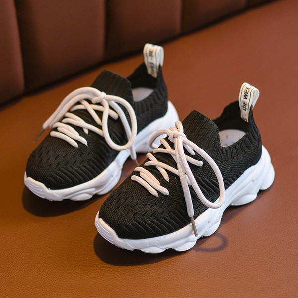 Gyerek tornacipő rózsaszín és fekete színben lányoknak