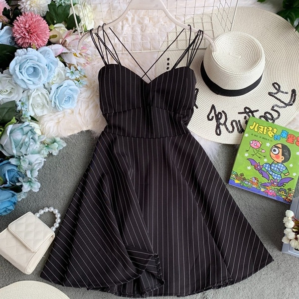 Rochie de dama in dungi cu bretele subtiri in mai multe culori