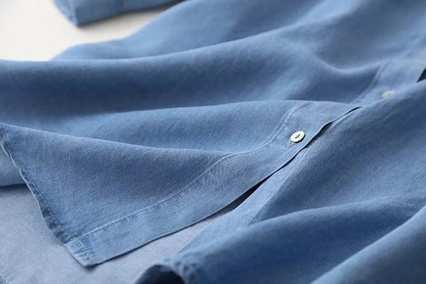 Rochie de dama cu maneci lungi si broderie in albastru