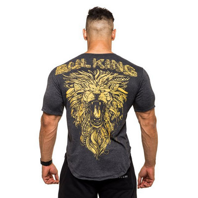 Tricou casual barbatesc in negru si gri cu imprimeu pe spate