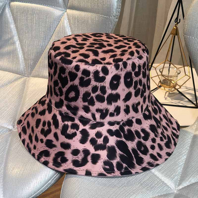 Palarie moderna de dama cu model leopard in trei culori