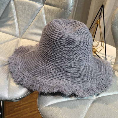 Стилна дамска шапка с периферия в различни цветове