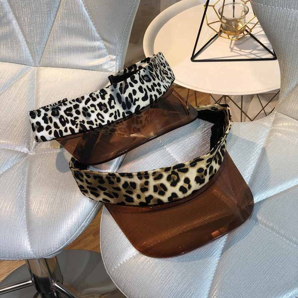 Vizor actual de dama cu model leopard in trei culori