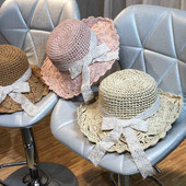 Stílusos női sapka szalaggal, három modellben