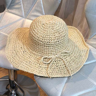 Stílusos női sapka szalaggal, három modellben