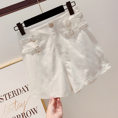 Modern, magas derekú női rövidnadrág fehér és fekete színben