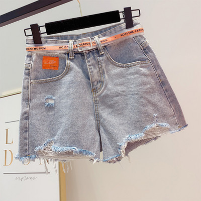 Pantaloni scurți de damă din denim cu curea în albastru