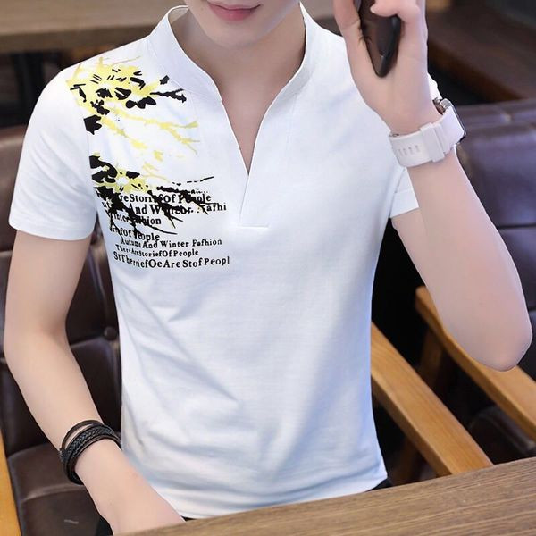 Tricou pentru bărbați modern în patru culori cu aplicații și inscripții