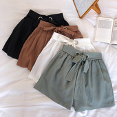 Stílusos női rövidnadrág nyakkendővel több színben